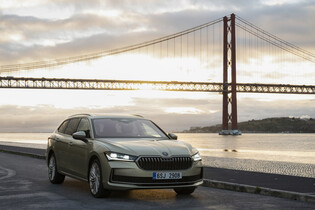 Nová Škoda Superb Combi iV