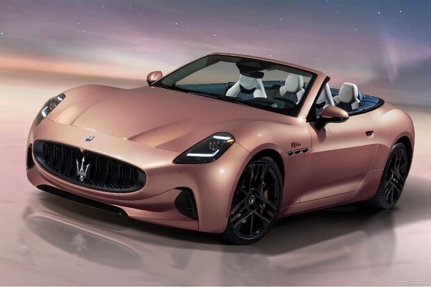 Bezemisní vítr ve vlasech v podání Maserati GranCabrio Folgore konečně dorazil