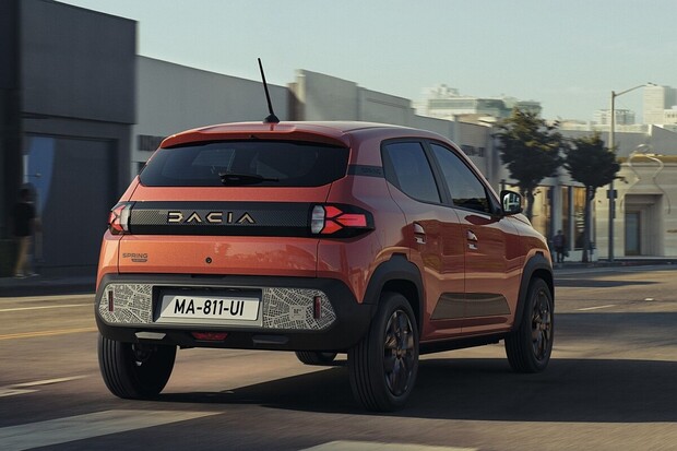 Dacia Spring má dva vážné problémy. Prodeje se propadly