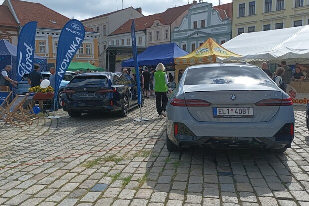 Letošní ročník Elektrofestu se vydařil. Přivezli jsme na něj BMW i5