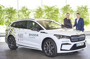 Škoda Auto podporuje obce. Sdružení místních samospráv ČR zapůjčila tři Enyaqy