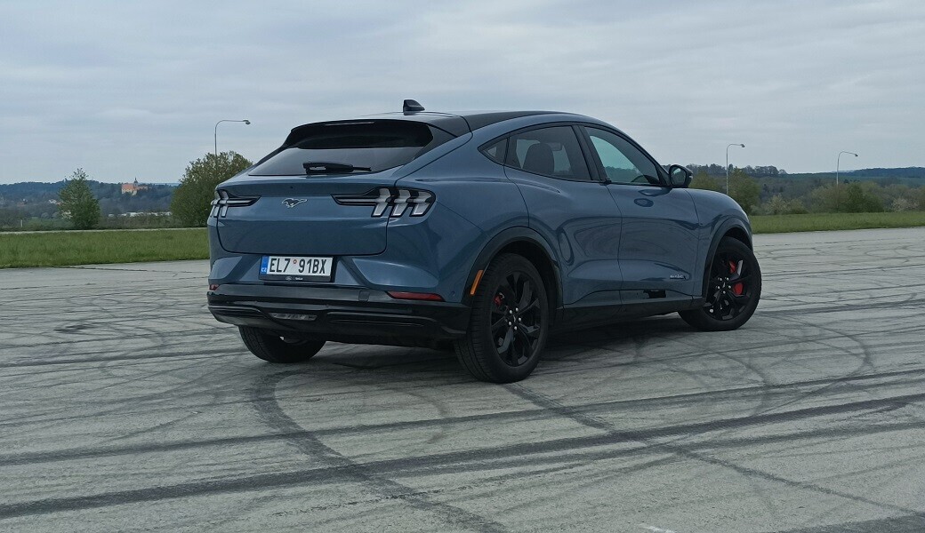 Ford Mustang Mach-E RWD Extended Range