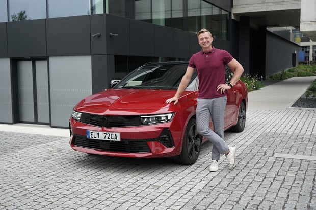 Opel Astra Sports Tourer Electric (2024)