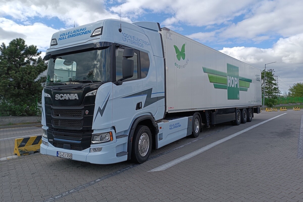 Společnost HOPI Logistics otestovala elektrickou Scanii 40 R, dojezd ...