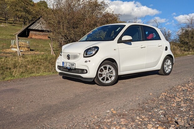 Bazarový Smart EQ forfour