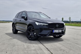 Volvo XC60 T6 Black Edition (2024)