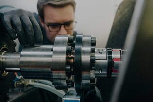 BMW testuje revoluční elektromotor. Sklízí tím ovoce podpory startupů