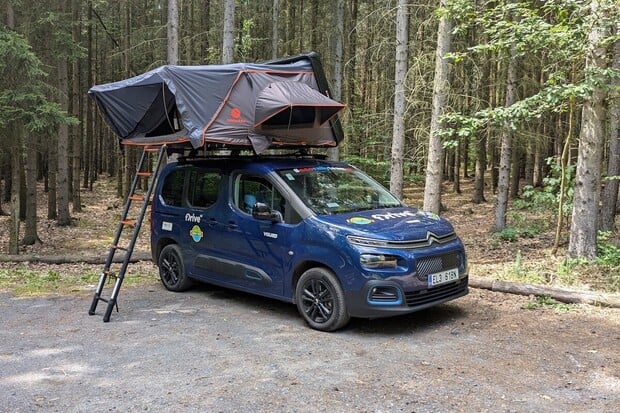 Udělali jsme malý bydlík z Citroënu ë-Berlingo