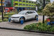 Elektromobilita dorazila i do Legolandu – Jak se tam dostat elektromobilem?