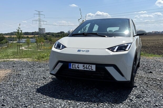 Snový elektromobil do města s lákavou cenovkou? Testujeme BYD Seagull