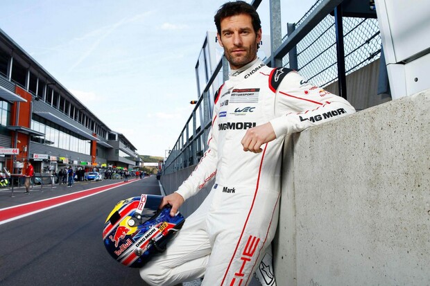 Autonomní řízení jinak. Porsche chce, aby jejich auta jezdila jako Mark Webber