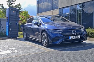 Jak rychle se dokáže nabít nový Mercedes EQE 350 4MATIC? 