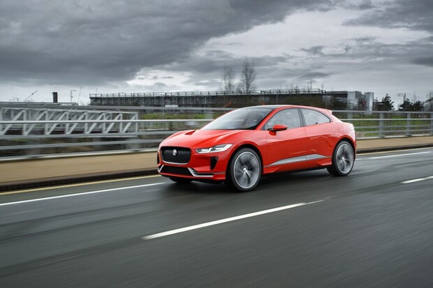 Jak vidí ceny elektromobilů CEO Jaguaru a Land Roveru?