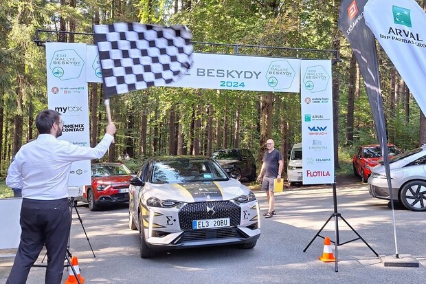 Na Eco Rally Hustopeče vyrazila naše posádka vozem DS3 E-Tense