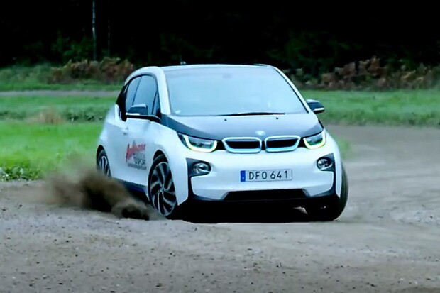 „Pojď na mě bokem“ aneb když BMW i3 driftuje