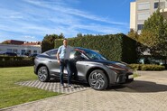 Test Rising R7, čínský crossover s inspirací v Tesle i Mercedesu – První jízdní dojmy + video