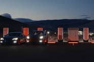 Tesla překvapila a otevřela v Česku rovnou dva nové Superchargery