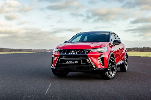 Faceliftované Mitsubishi ASX vstupuje na český trh. Vejde se pod 500 tisíc Kč