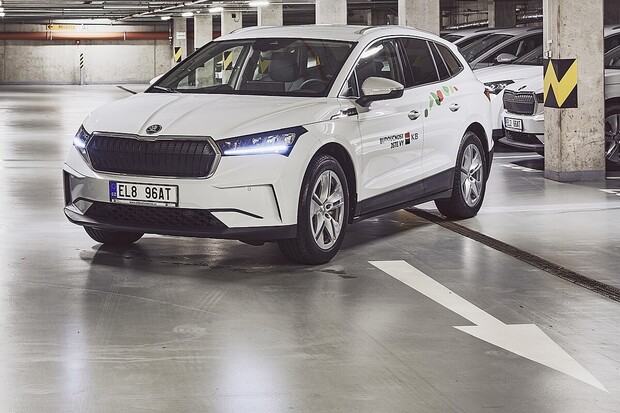 Komerční banka a elektromobily. Co jí přinesly a co naopak vzaly?