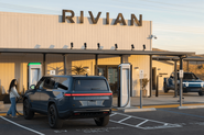 Rivian otevírá první nabíječku elektromobilům jiných značek