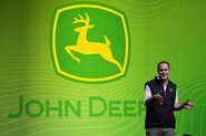 Elektrické i autonomní traktory: John Deere na CESu ukazuje budoucnost