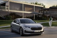 Plug-in hybridní Škoda Superb přijíždí i jako liftback. Na baterku ujede 120 km