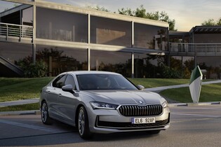 Škoda Superb iV liftback má české ceny. Startuje na skoro 1,2 milionu Kč