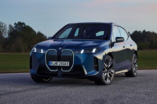 BMW iX prošlo faceliftem. Nyní ještě kosmičtější