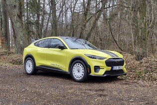 Ford musel zastavit prodej modelu Mustang Mach-E. Může uvěznit svou posádku