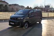 Test Kurýrem v elektrické dodávce Opel Vivaro Electric – Jak dlouhou zimní směnu zvládne bez nabíjení?