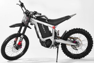 Kolik kW se zvládne nacpat do malé motorky? Ewatt 2.0 je důkazem, že hodně