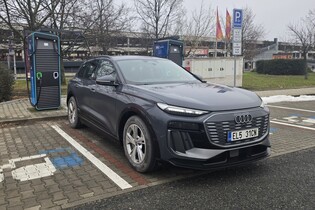 Zima, dálnice a Audi Q6 e-tron. Kolik reálně ujede?