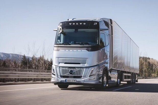 Hybridní tahač Volvo FH Aero získal ocenění Green Truck 2025