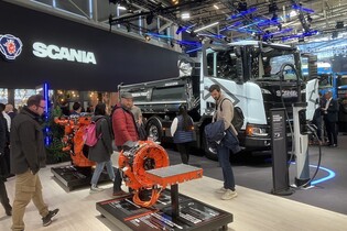 Scania představuje elektrický sklápěč BEV XT a širokou nabídku