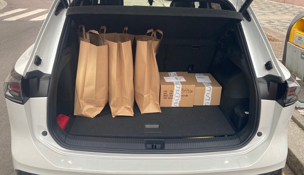 Kurýrem v plug-in hybridu Volkswagen Tiguan eHybrid