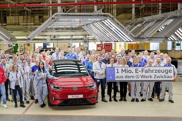 Volkswagen slaví jubileum, ve Cvikově vyrobil miliontý elektromobil 