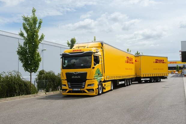 MAN předal první elektrický tahač eTGX Ultra Low Liner v ČR. Převzala ho firma DHL