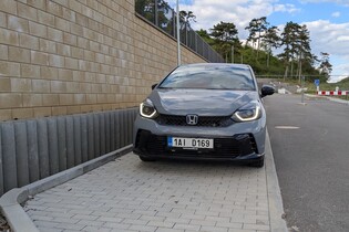 Testujeme modernizovanou Hondu Jazz e:HEV