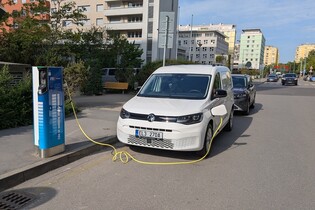 Vyhodnocujeme test Volkswagenu Caddy Cargo eHybrid