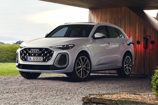 Nové Audi Q5 přijíždí jako plug-in hybrid. Vejde se pod 1,7 milionu Kč