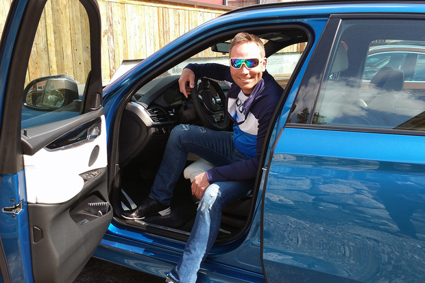 Brzy budeme v autě jen dozorovat, říká komentátor a bývalý lyžař Holický