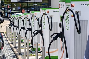 ČEZ je lídrem výstavby nabíječek. Právě otevřel číslo 900, brzy prolomí tisíc