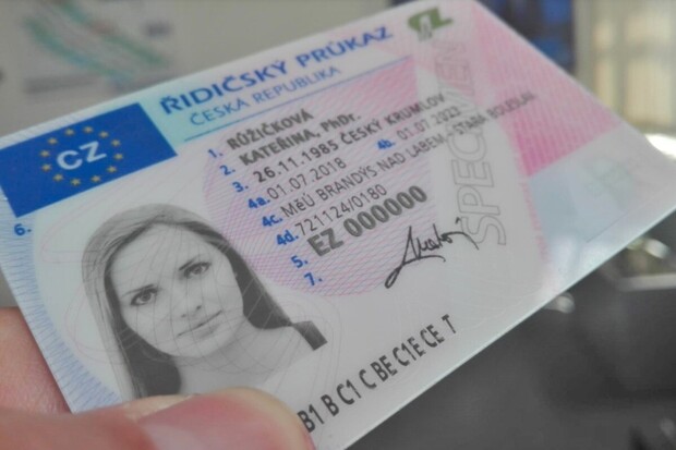Pro řidičák už na úřady nemusíte. Od července ho můžete vyzvednout v Balíkovně