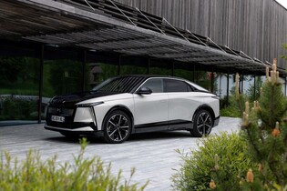 DS otevírá objednávky na vlajkový model N°8. Na výběr je mnoho variant