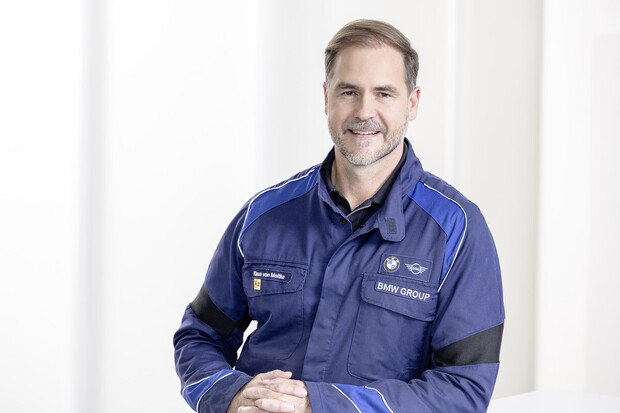 Bez spalovacích motorů to nepůjde, tvrdí BMW. Zasponzorují přechod na elektřinu