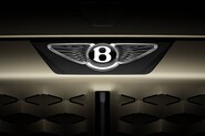Bentley dostal nové logo. Teprve páté za 106 let