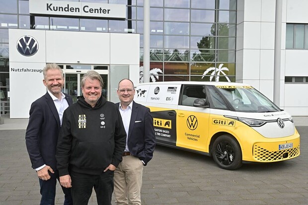 Profesionální rekordman se chystá projet svět s elektromobilem