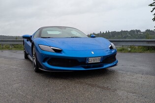 Ferrari popírá zpoždění jejich druhého elektromobilu. Důvod je jednoduchý