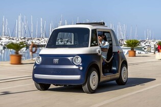 Fiat představil plážový model Topolino Vilebrequin. V hlavní roli jsou plavky