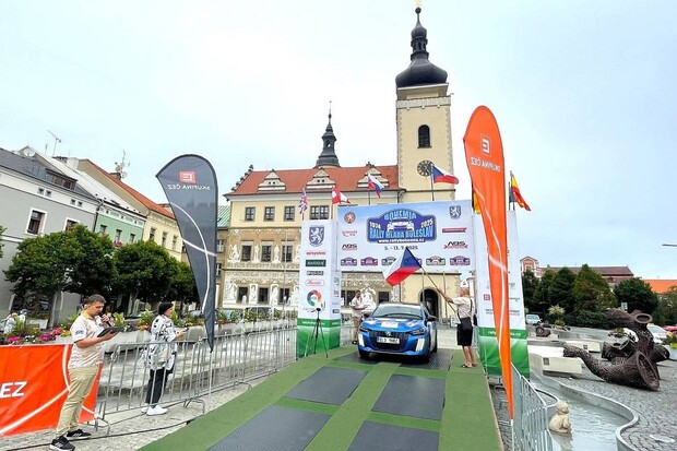 Peugeot zabojoval a odvezl si z Bohemia ECO energy Regularity tři stříbrné
